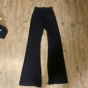 Aerie Offline OG Flare Yoga pant black. XS
